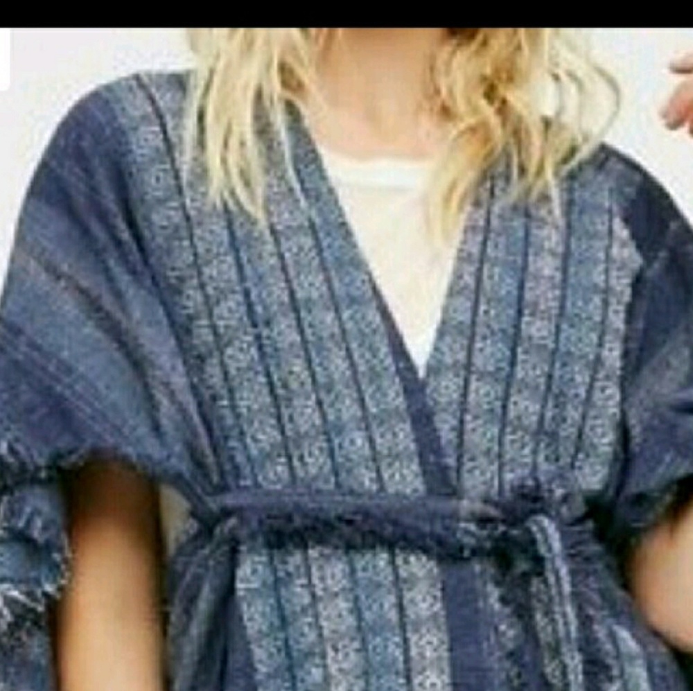 Free People Poncho/Ruana